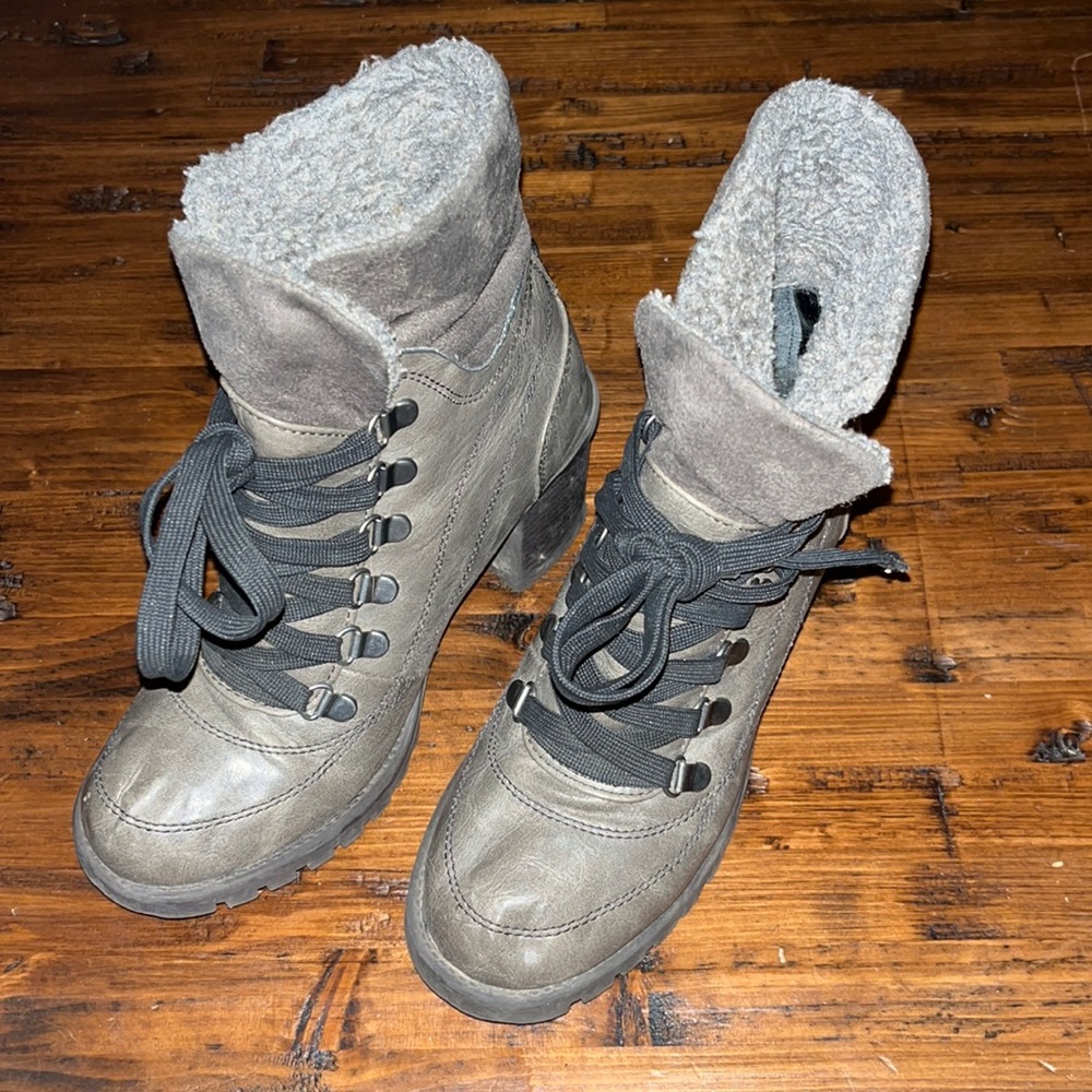 Daytrip “Leeto” Grey Fur and Leather Laced Combat Boots